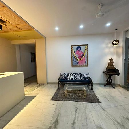 Hotel Sri Sathya Sai Bangalore Eksteriør billede